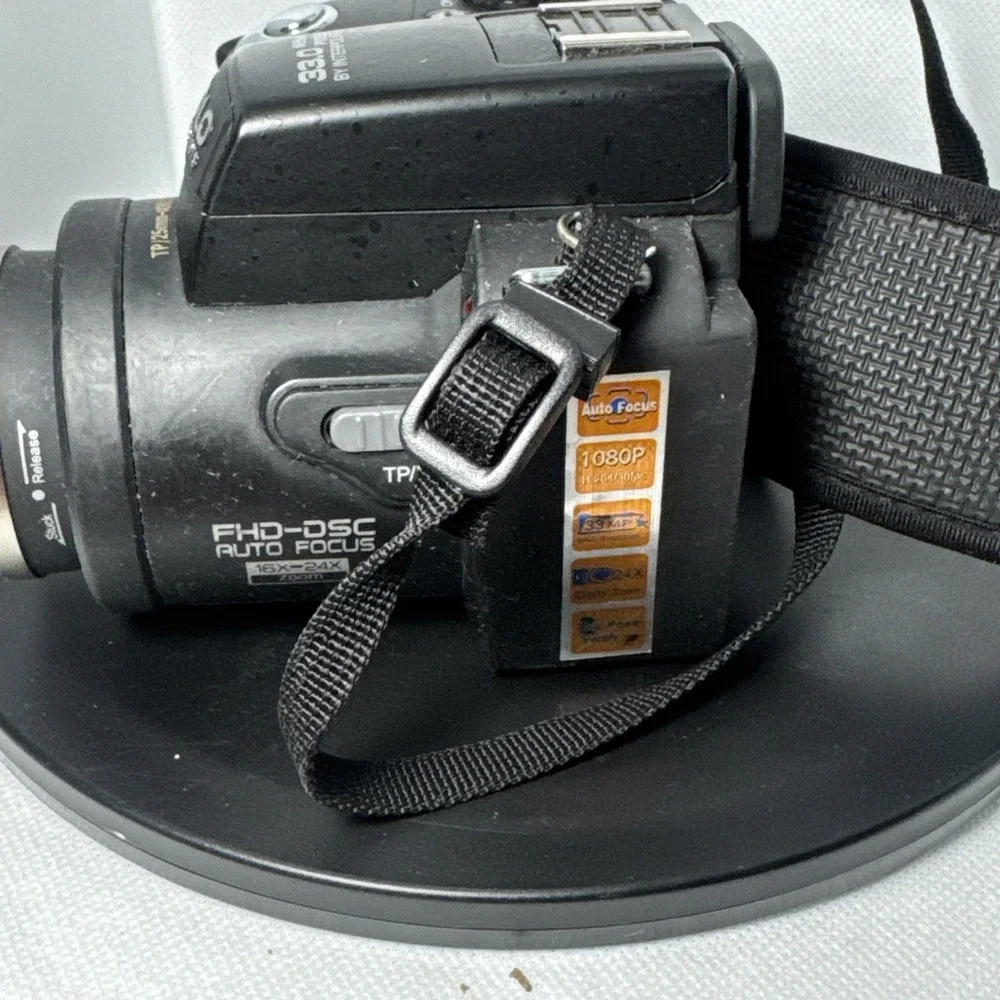 (4021-2) Polo D3200 Sharpshots‎ Camera